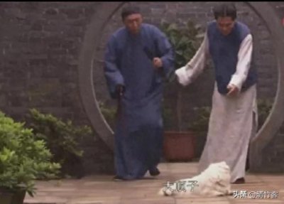 ​香秀第一次见白景琦，说的第一句话“放下”原来竟是大有深意