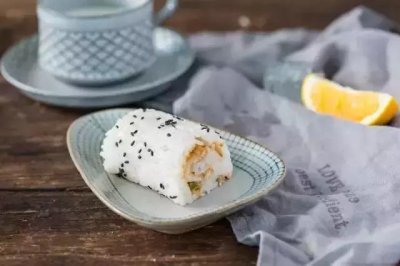 ​手把手教你做粢饭团的做法，好吃到极点！