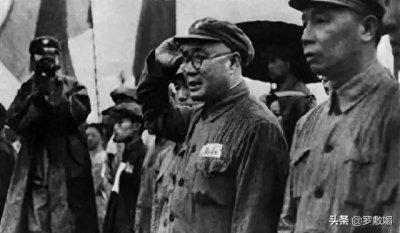 ​＂王疯子＂猛攻襄阳，刘伯承亲自指示：敌军司令只能活捉，不能打死