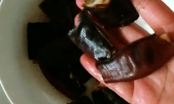 自制皂角洗发水,皂荚怎么处理成洗发水的作用图2