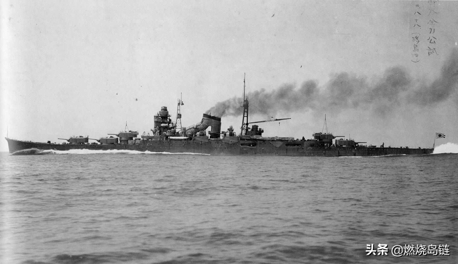 被称为“惊人的违约舰”的旧日本海军“最上”级重巡洋舰
