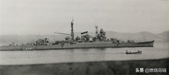 被称为“惊人的违约舰”的旧日本海军“最上”级重巡洋舰
