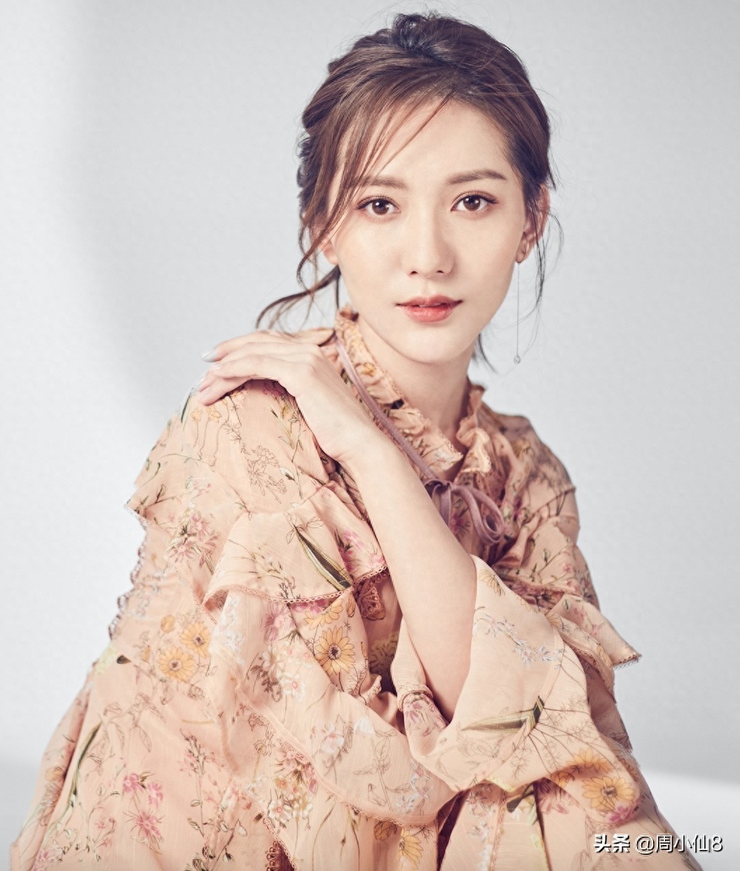 明星王姿允，娱乐圈话剧和影视演员，被誉为“实力花瓶”