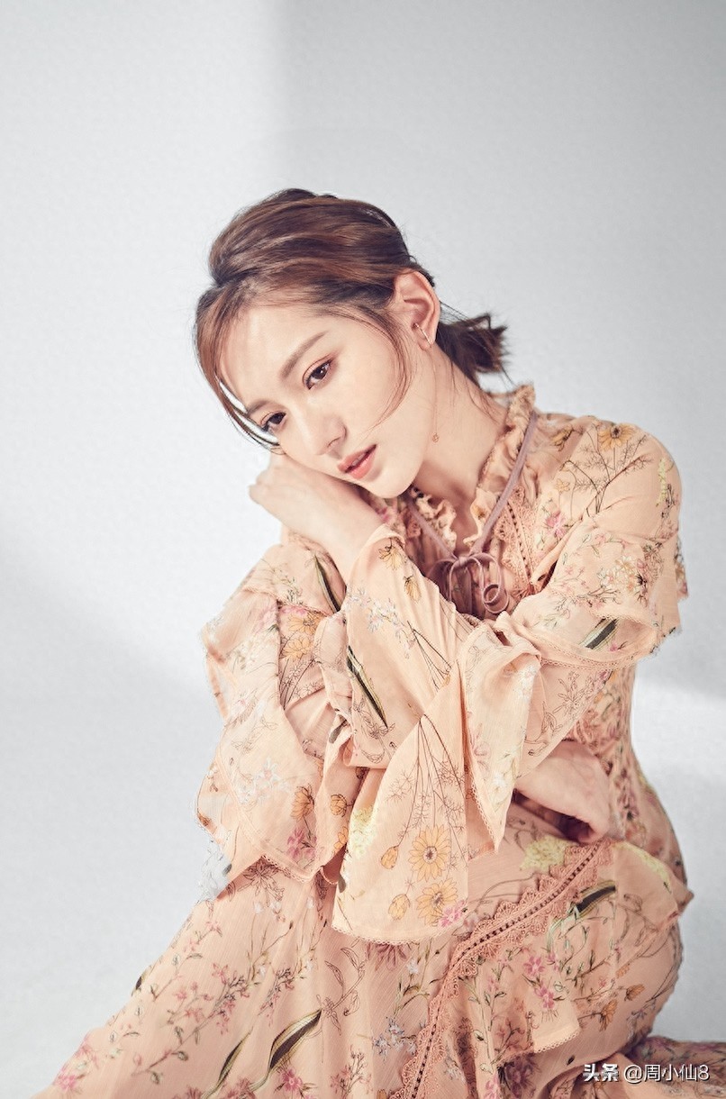 明星王姿允，娱乐圈话剧和影视演员，被誉为“实力花瓶”