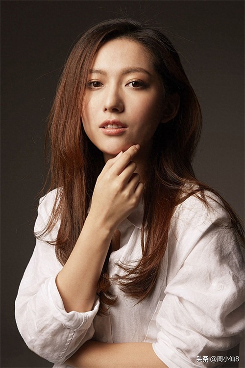 明星王姿允，娱乐圈话剧和影视演员，被誉为“实力花瓶”