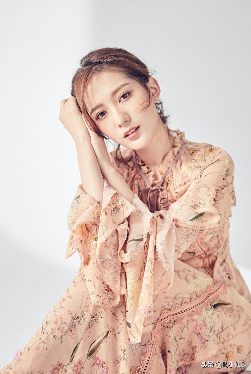 明星王姿允，娱乐圈话剧和影视演员，被誉为“实力花瓶”