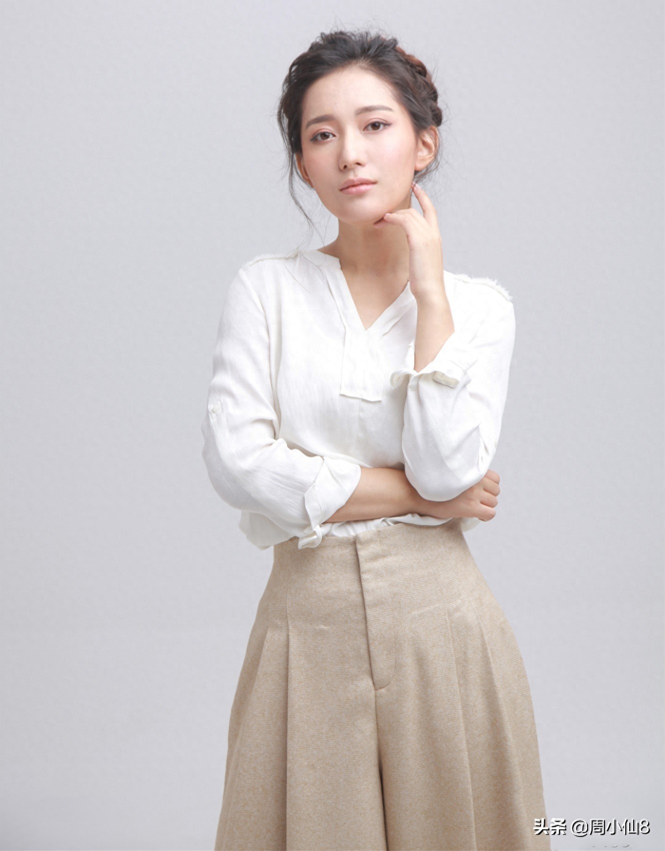 明星王姿允，娱乐圈话剧和影视演员，被誉为“实力花瓶”