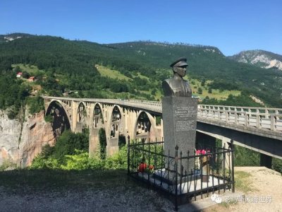 经典电影南斯拉夫《桥》的故事