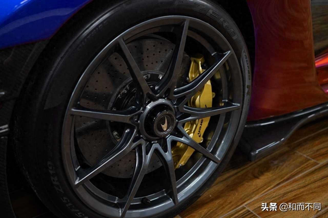 “世界最帅跑车”迈凯轮Senna变色龙，看一眼欲罢不能！