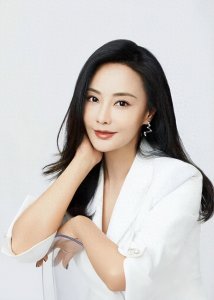 ​吴奇隆又“被离婚”，被指出轨外国男子的前妻马雅舒，赢麻了