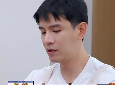 ​小李琳首次携老公出镜，3口人分开住，经超对女儿的教育方式获赞