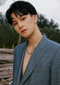 《陈情令》男演员爆雷!女制片人被伤害严重抑郁,照片曝光