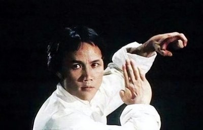 ​霍元甲黄元申：41岁当和尚，妻子独自养俩娃，父母的悲痛藏着眼泪