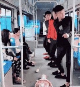 ​网红主播获刑8年 小辣椒事件由社会摇引发的“血案”