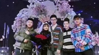 ​相声演员王九龙求婚成功；德云社的幸福时刻