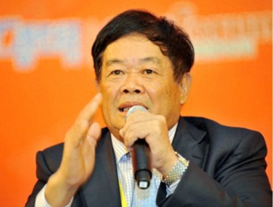 ​曹德旺女儿想移民美国，曹德旺说了什么话，让她打消想法？