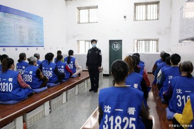 看守所生活揭秘:每一天都生活在煎熬痛苦中