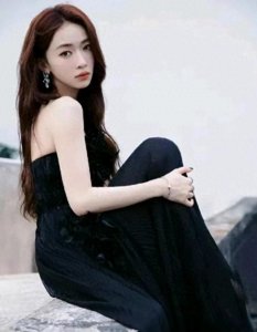 星途璀璨,亦或云遮雾绕?揭秘于正麾下四将的演艺浮沉录