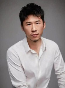 王骁:备受瞩目实力派演员演艺丰富多彩作品众多赢得观众喜爱尊重