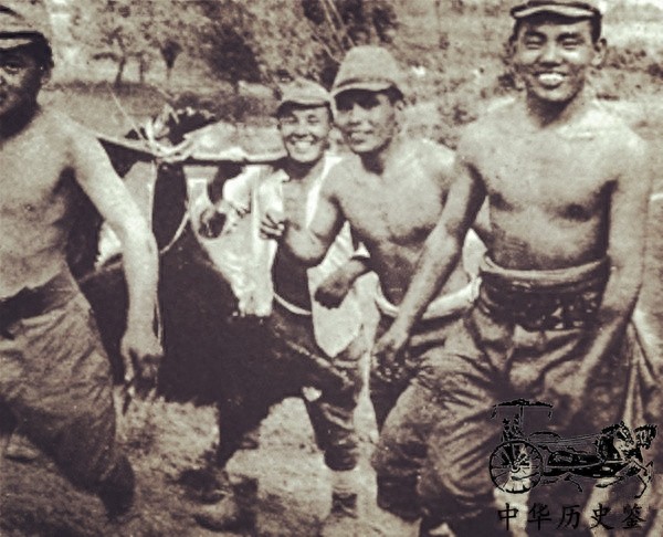 不要再被抗日神剧骗了,这才是真正的日本鬼子,强壮凶悍又残忍