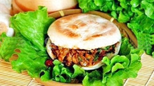 延安十大特色美食。延安不光美食好吃，还是红色革命圣地