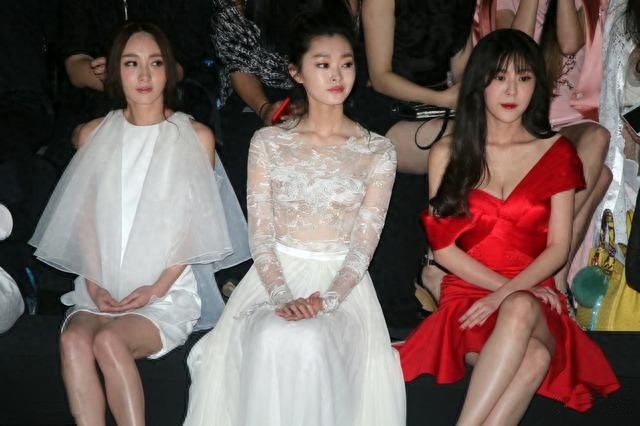 看看《爱情公寓》美嘉的扮演者李金铭近照，你还认得出来吗