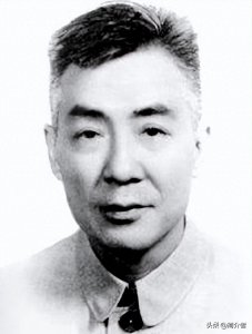 《人民文学》出版社原社长兼总编——冯雪峰