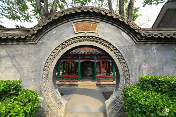 河北正定有一座“东方好莱坞”,是众多影视剧取景地,却是假古迹