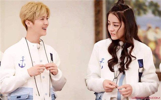 鹿晗表白迪丽热巴被拒