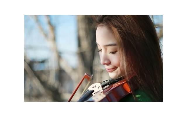 让男人放不下的女人，与美貌无关，而是做到了这三点