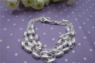 ​怎样自制洗银水 三种方式自制洗银水(都是生活常见用品)