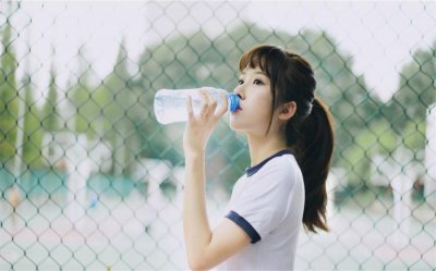 ​怎么吸引女生的注意力，学会这样吸引女生注意力