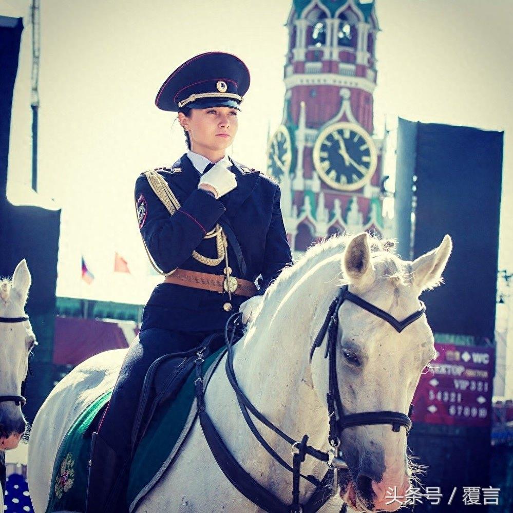 俄罗斯女骑兵美照漏出：感觉像是恋爱了！