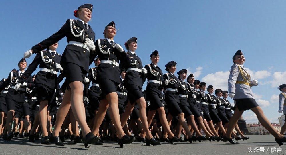 俄罗斯女骑兵美照漏出：感觉像是恋爱了！