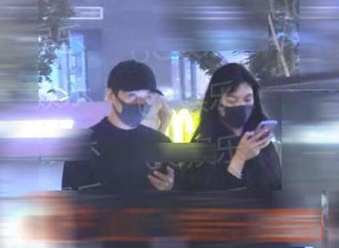 武艺恋情被工作人员否认 几年前的照片拿出来什么意思