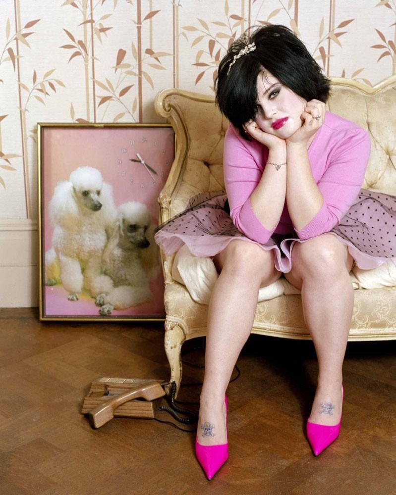 凯莉·奥斯本个人资料写真作品