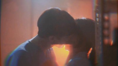 ​男女之间，依赖上一件事，是暧昧的开始