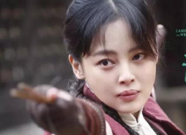 娱乐圈中辛芷蕾奇怪的嘴唇，是天生的的还是整容失败？