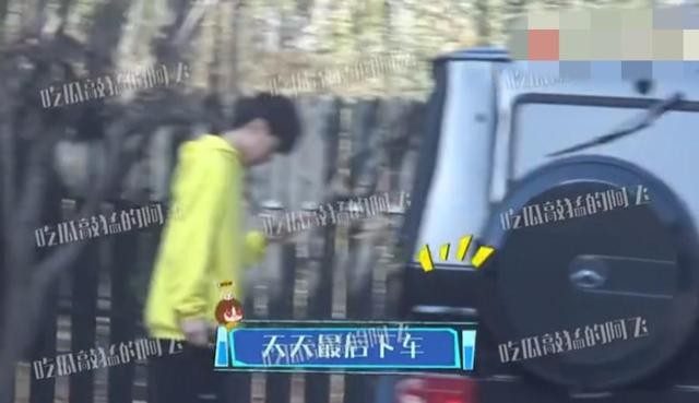 张亮带前妻寇静回新家(张亮老婆寇静同行照片)