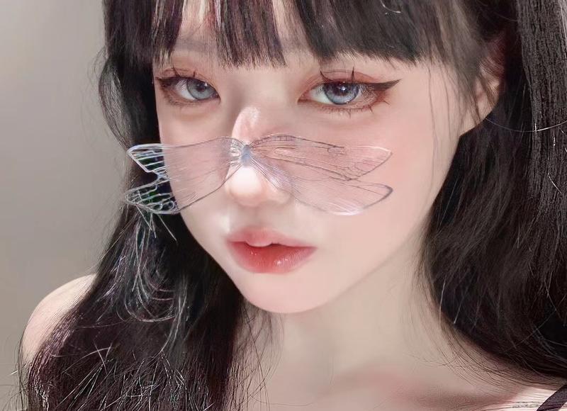 男生越喜欢越不敢牵手吗