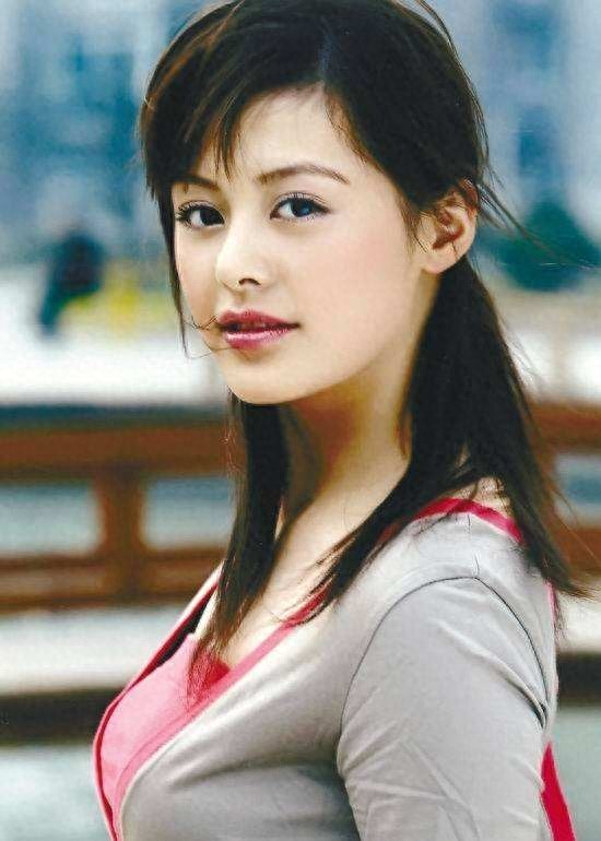 王力可：出道多年，演技身材颜值不输一线女星，却不温不火