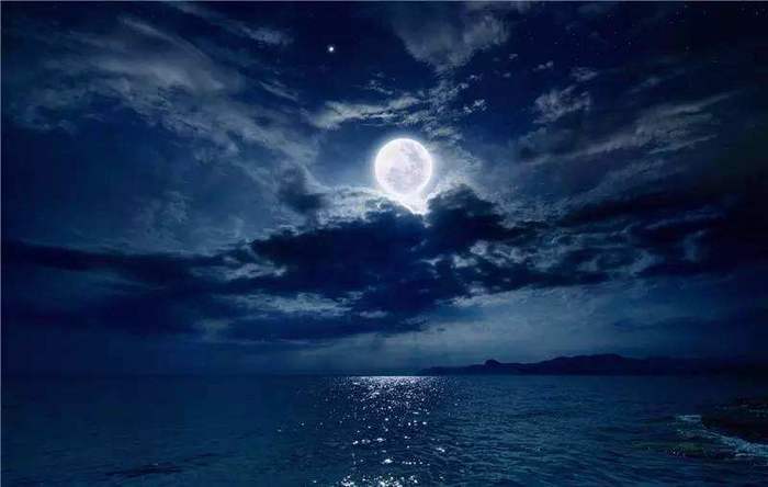 星垂平野阔月涌大江流是什么意思?（星垂平野阔月涌大江流意思是什么意思）