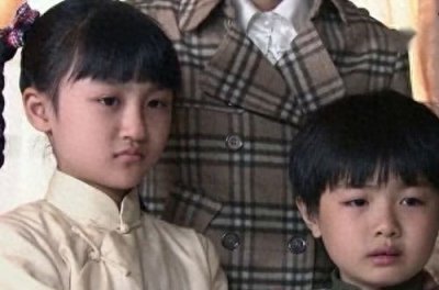 ​有种“整容”叫天涯赤子心的小君，如今浓妆烫卷发，女神一枚！