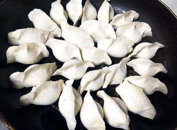 什么速冻水饺品质好(这三家的速冻水饺上光荣榜)(3)